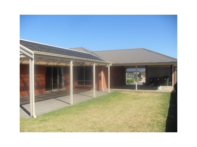 28 Strathford Way, Strathalbyn SA 5255