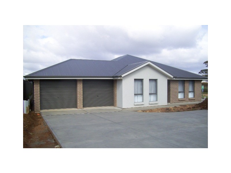 1 Laver Street, Mount Barker SA 5251