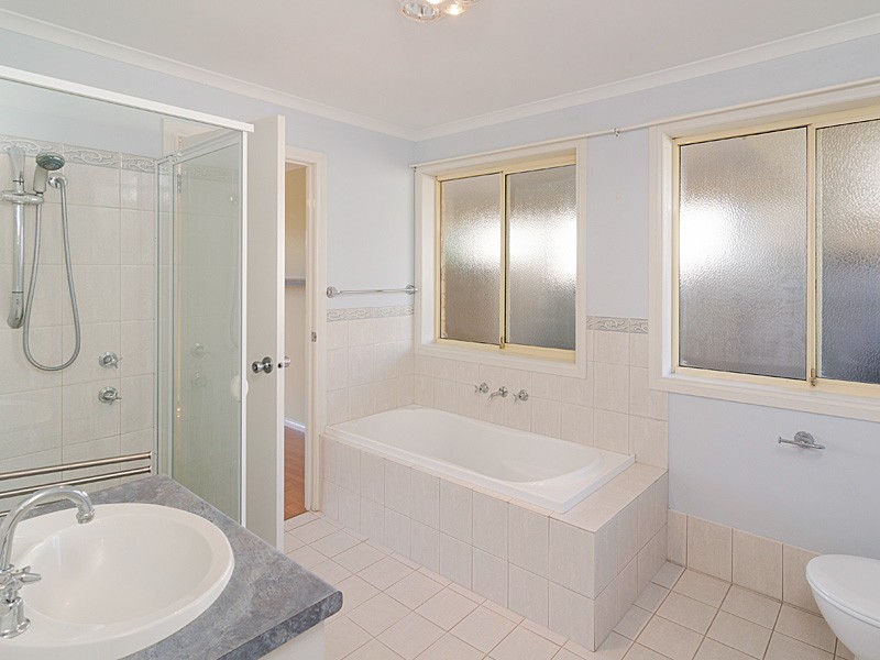 23 Scarborough Way, Mount Barker SA 5251