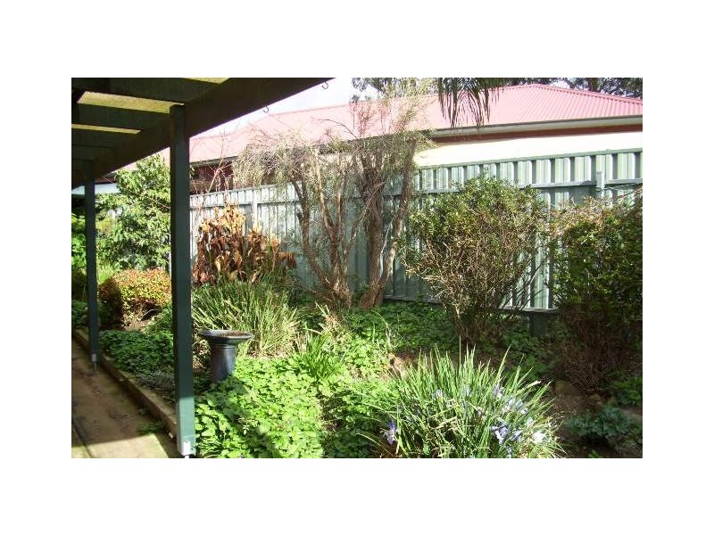 6 Dutch Close, Mount Barker SA 5251