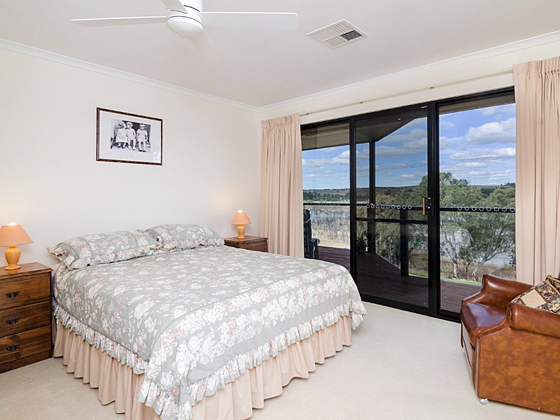 13 Purnong Road, Mannum SA 5238