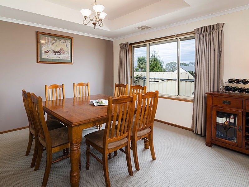 18 Barrow Court, Mount Barker SA 5251