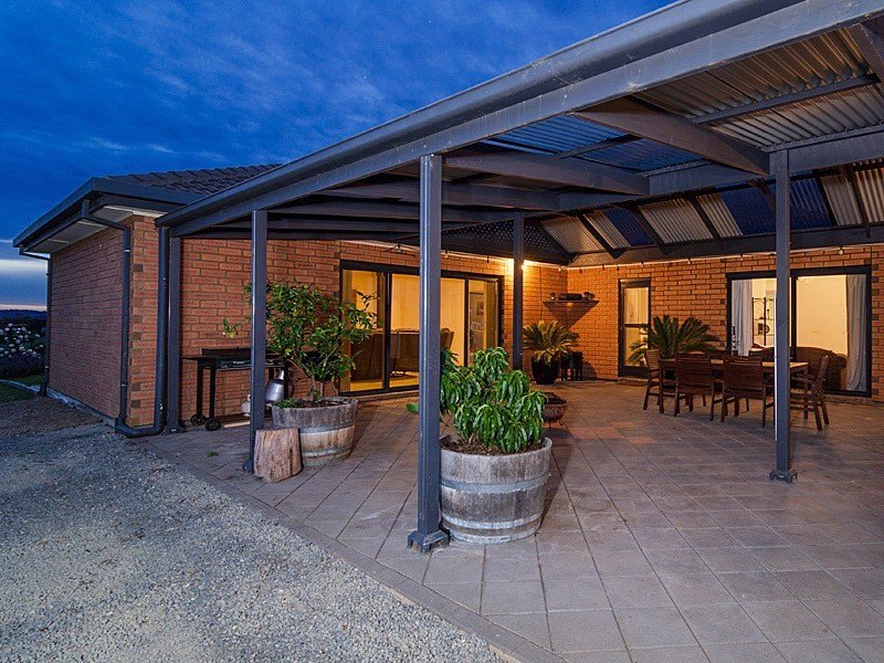 27 Burnbank Way, Mount Barker SA 5251