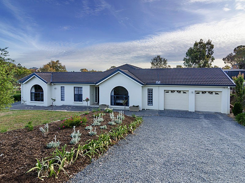 27 Burnbank Way, Mount Barker SA 5251