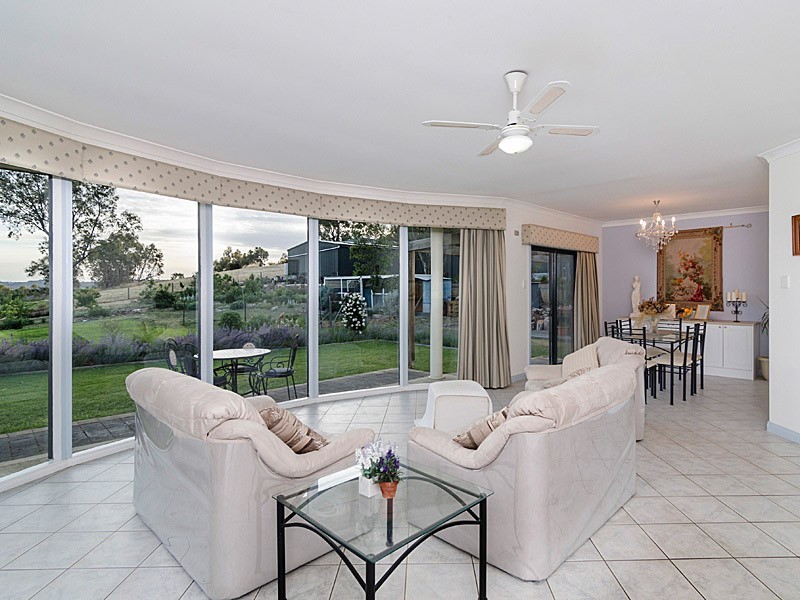 27 Burnbank Way, Mount Barker SA 5251