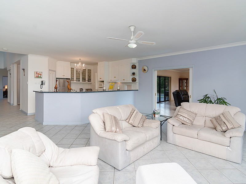 27 Burnbank Way, Mount Barker SA 5251