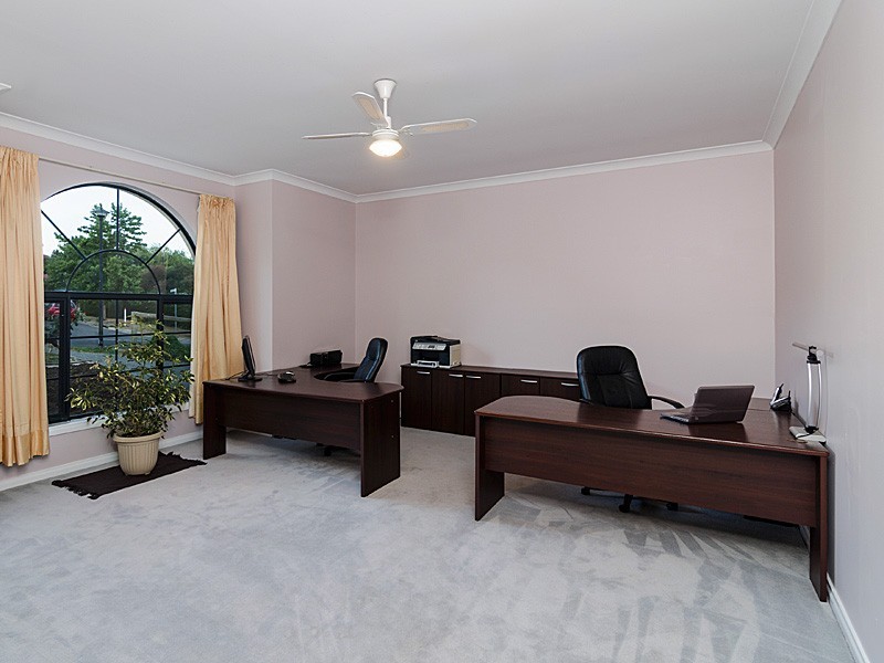 27 Burnbank Way, Mount Barker SA 5251