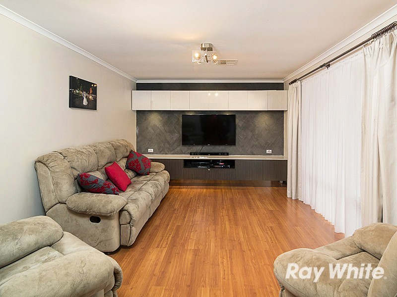28 Manor Crescent, Mount Barker SA 5251