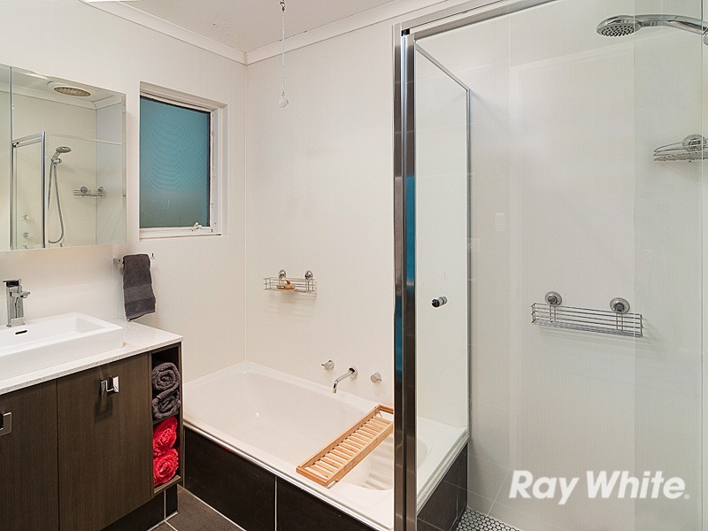 28 Manor Crescent, Mount Barker SA 5251