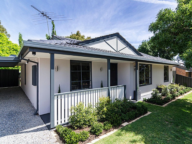 4 Julie Street, Aberfoyle Park SA 5159
