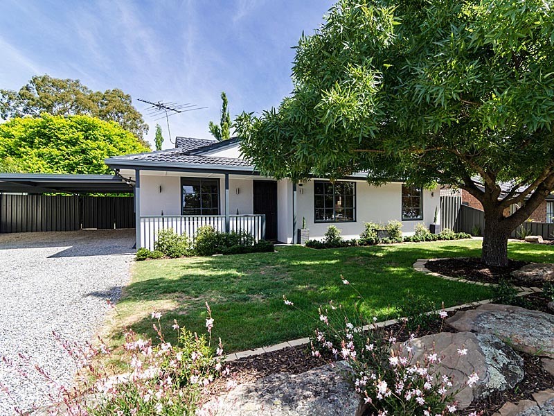 4 Julie Street, Aberfoyle Park SA 5159