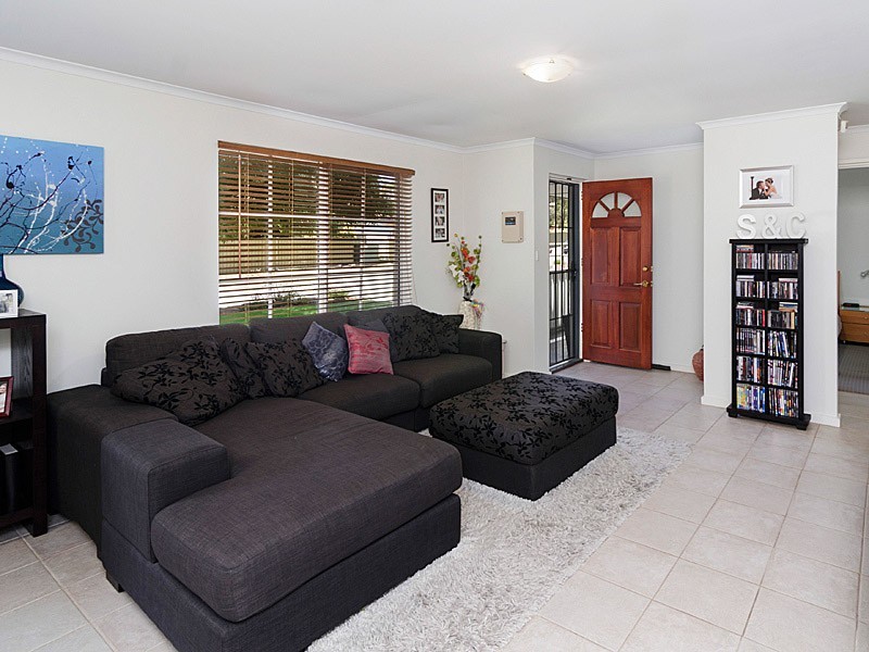 4 Julie Street, Aberfoyle Park SA 5159