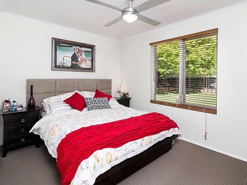4 Julie Street, Aberfoyle Park SA 5159