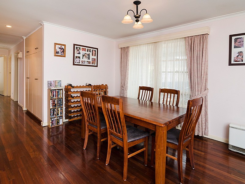 12 Daw Avenue, Mount Barker SA 5251