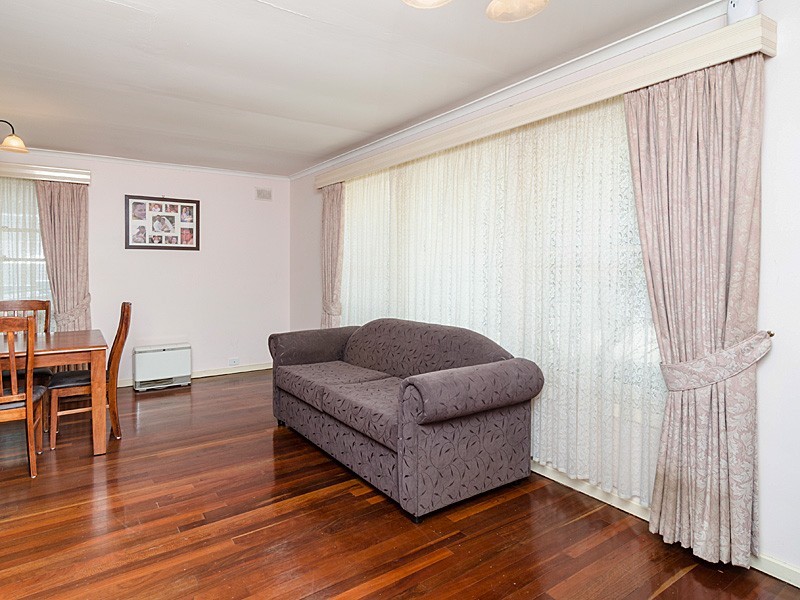 12 Daw Avenue, Mount Barker SA 5251