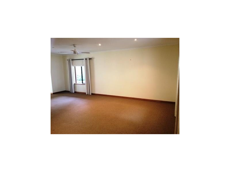 28 Bollen Road, Mount Barker SA 5251