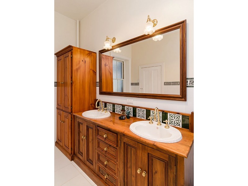 5 Epiphany Place, Crafers SA 5152