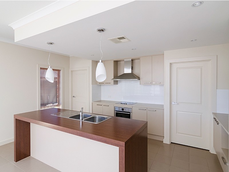 10 Greenfield Street, Mount Barker SA 5251