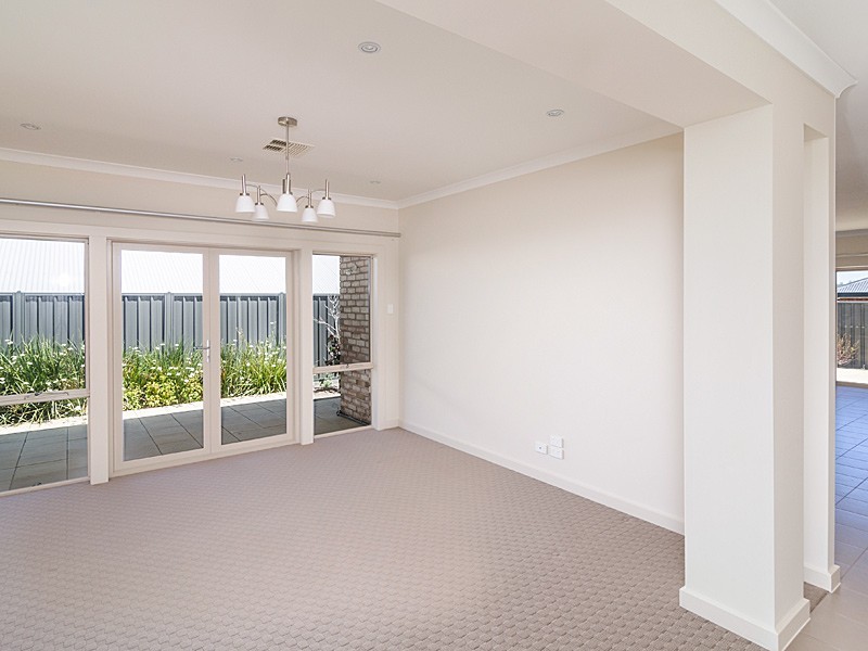 10 Greenfield Street, Mount Barker SA 5251