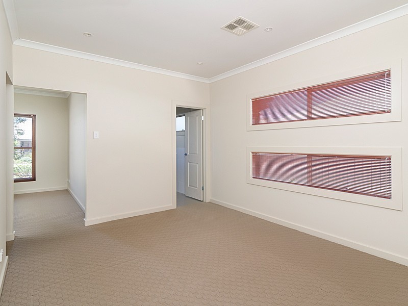 10 Greenfield Street, Mount Barker SA 5251