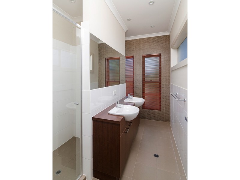 10 Greenfield Street, Mount Barker SA 5251