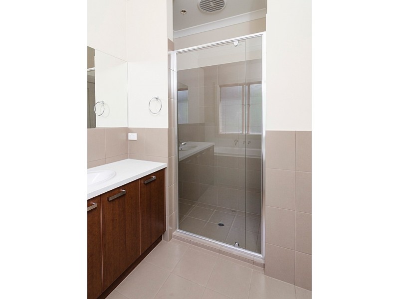 10 Greenfield Street, Mount Barker SA 5251