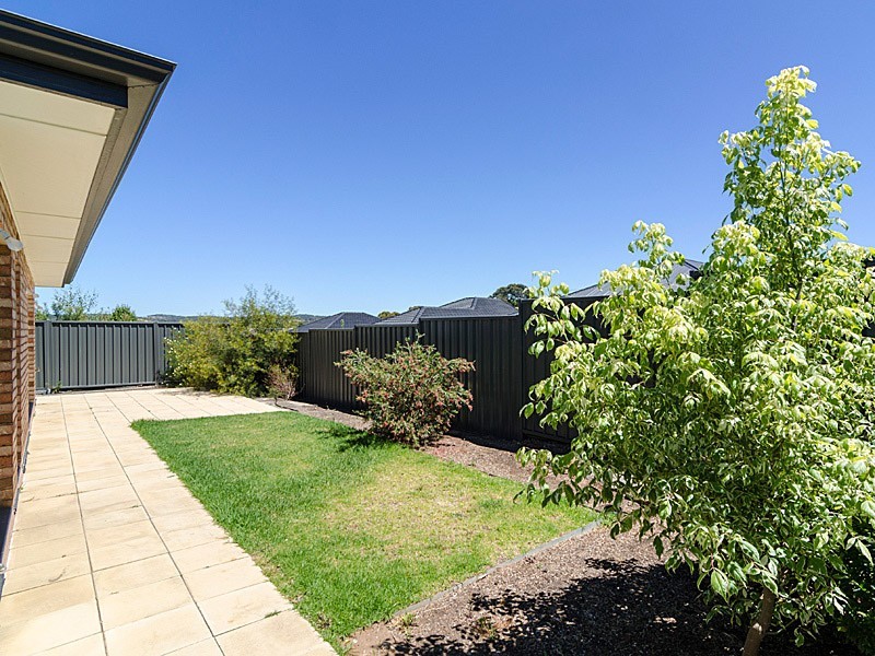 10 Greenfield Street, Mount Barker SA 5251