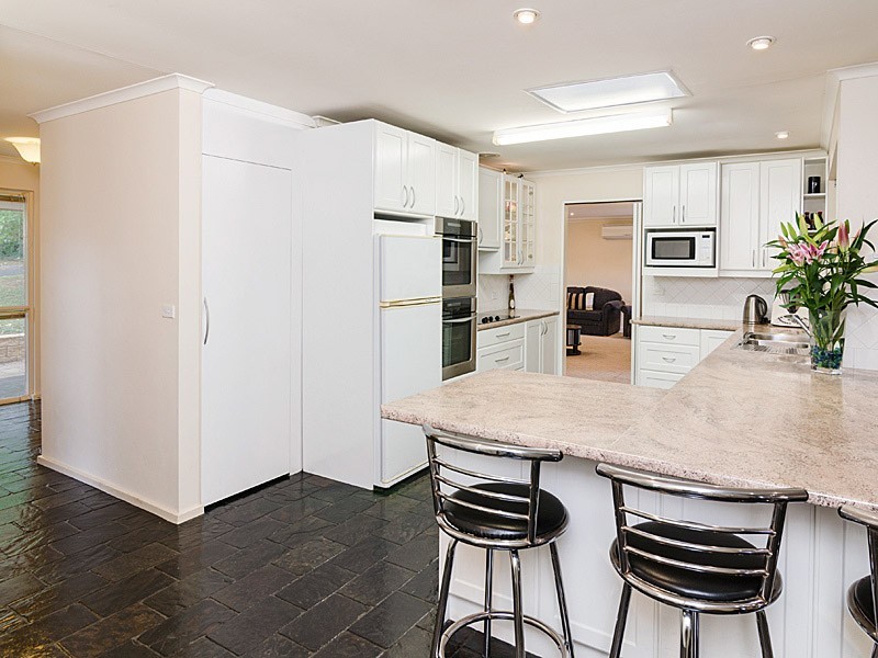 6 Hay Court, Mount Barker SA 5251