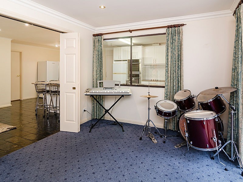 6 Hay Court, Mount Barker SA 5251