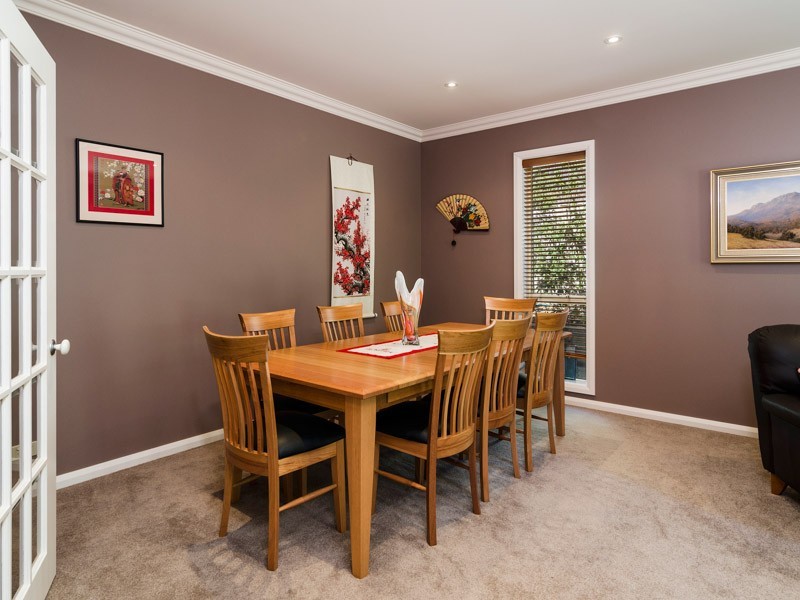 6 London Court, Mount Barker SA 5251