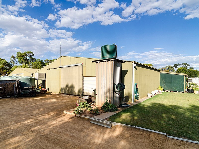 27 Angas Plains Road, Strathalbyn SA 5255