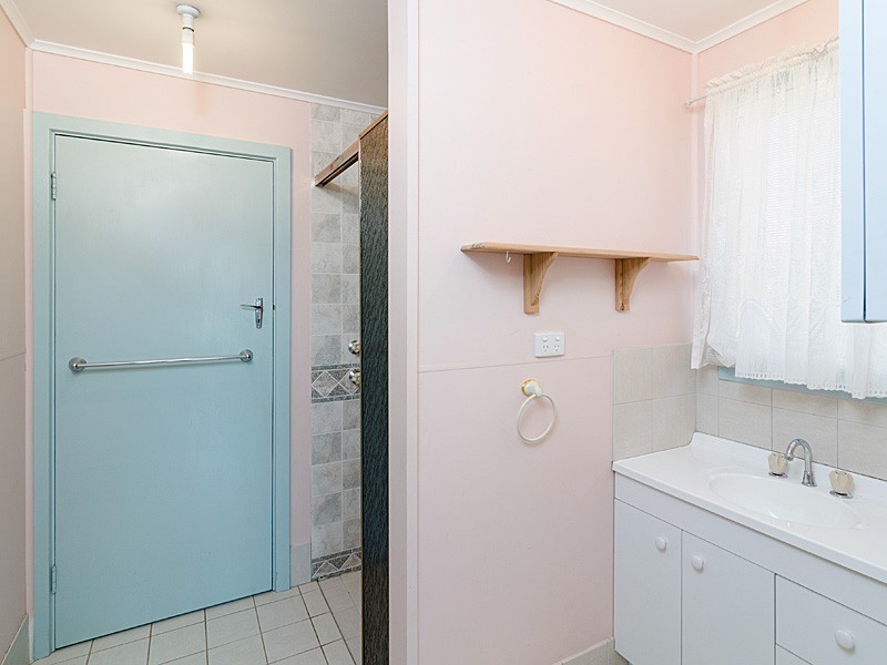 27 Angas Plains Road, Strathalbyn SA 5255