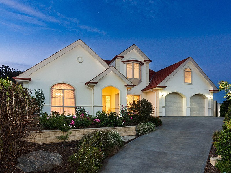 16 Silverwood Drive, Mount Barker SA 5251