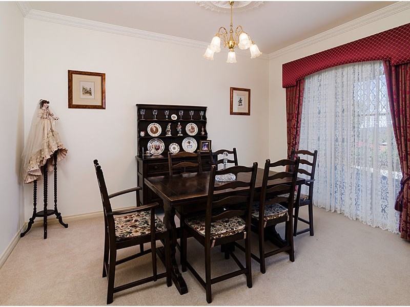 16 Silverwood Drive, Mount Barker SA 5251