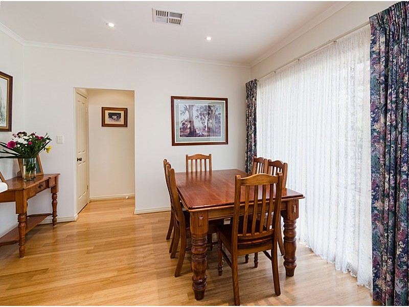 16 Silverwood Drive, Mount Barker SA 5251