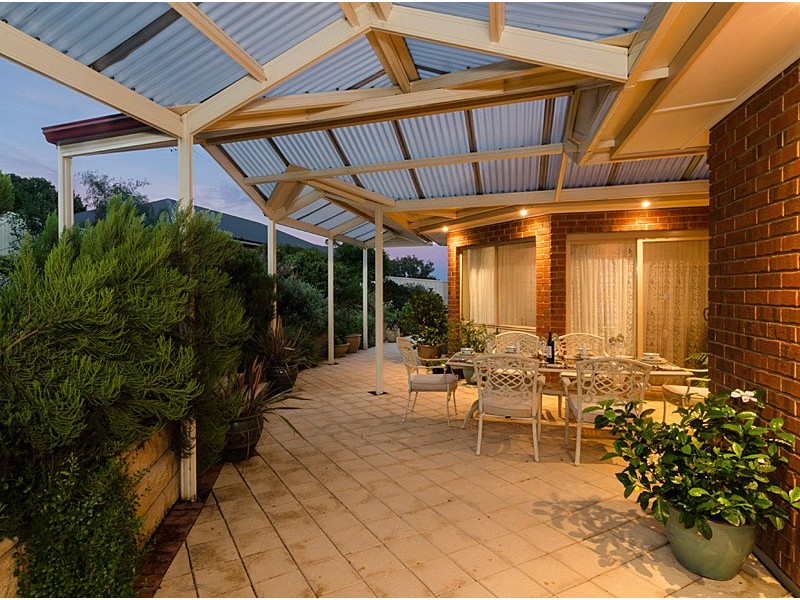 16 Silverwood Drive, Mount Barker SA 5251