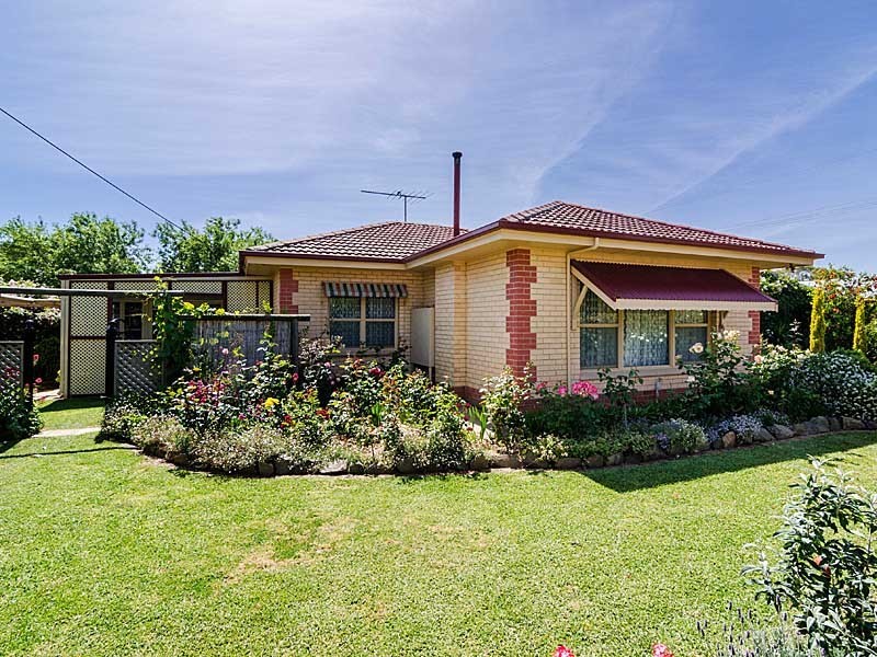 12 Murray Street, Strathalbyn SA 5255