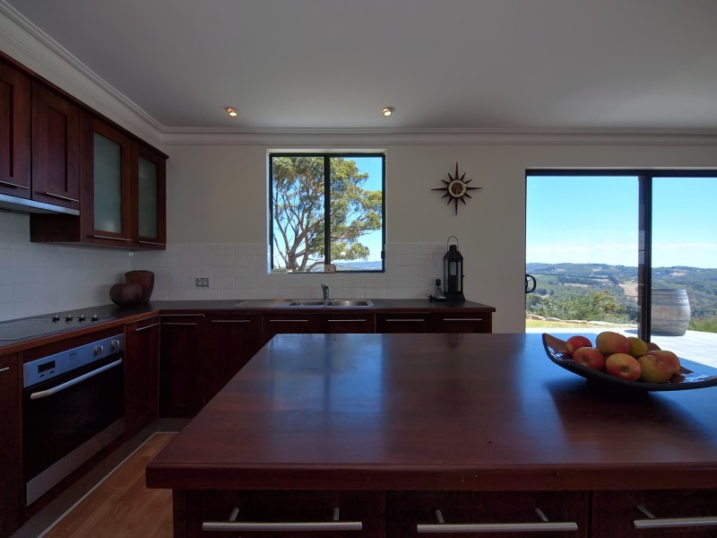 275 Deviation Road, Carey Gully SA 5144