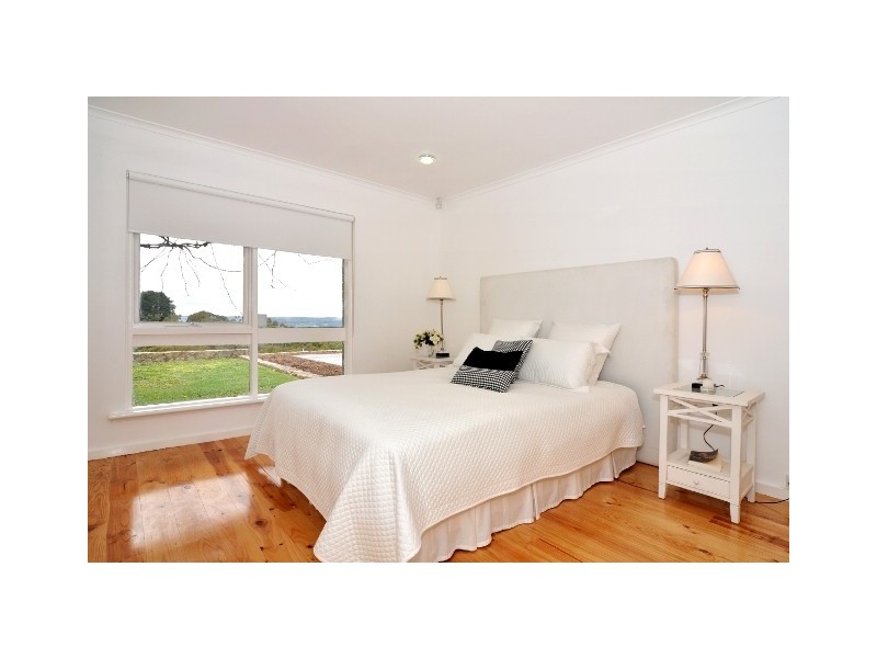 20 Jarrett Road, Mount George SA 5155