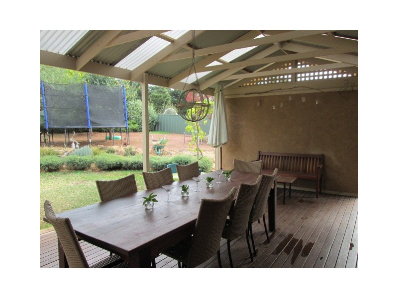 17 Young Road, Kanmantoo SA 5252