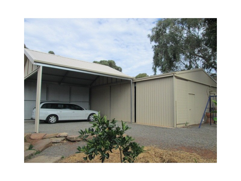 17 Young Road, Kanmantoo SA 5252