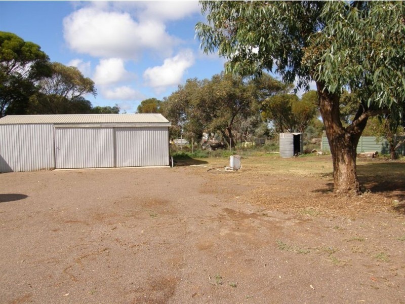 13 Warnes Street, Cowell SA 5602