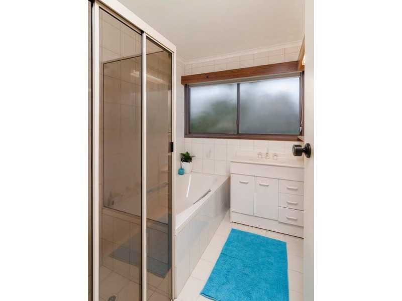 6 Bowyer Avenue, Mount Barker SA 5251