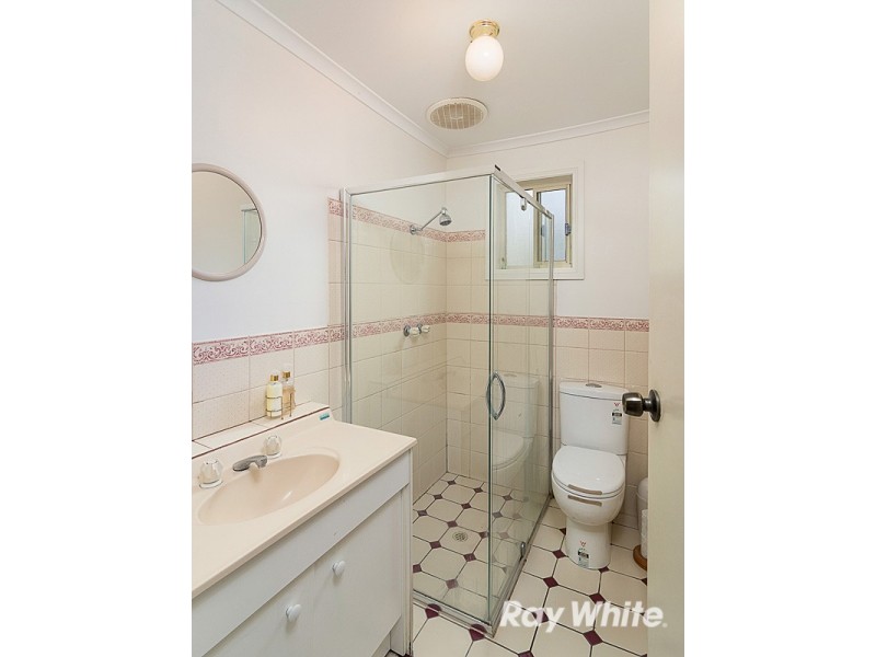 5 Dutch Close, Mount Barker SA 5251