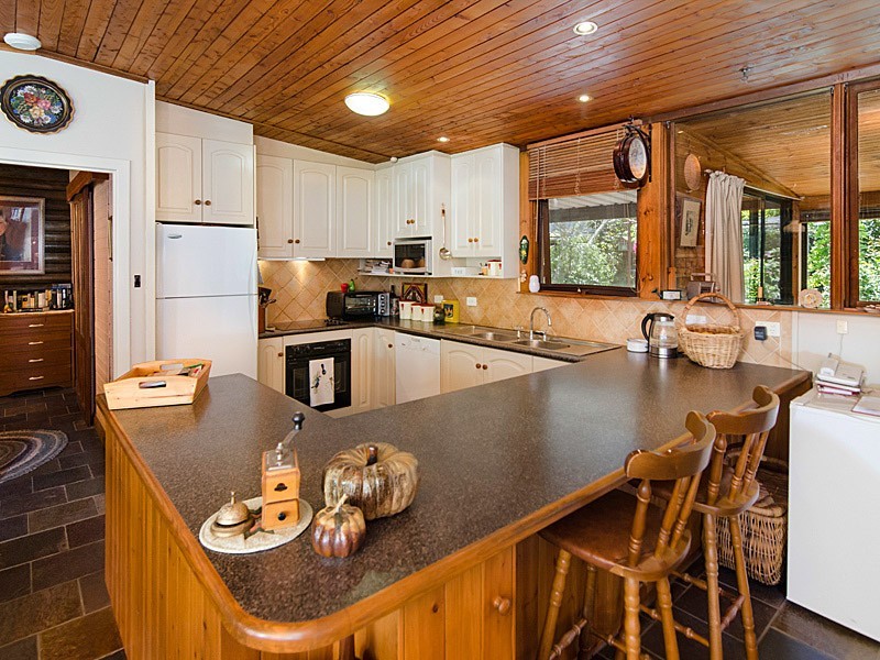 14 John Street, Oakbank SA 5243