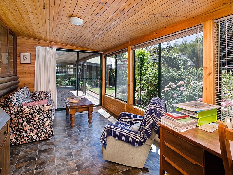 14 John Street, Oakbank SA 5243