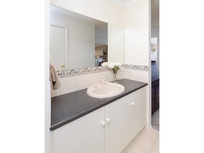 9 Ware Close, Mount Barker SA 5251