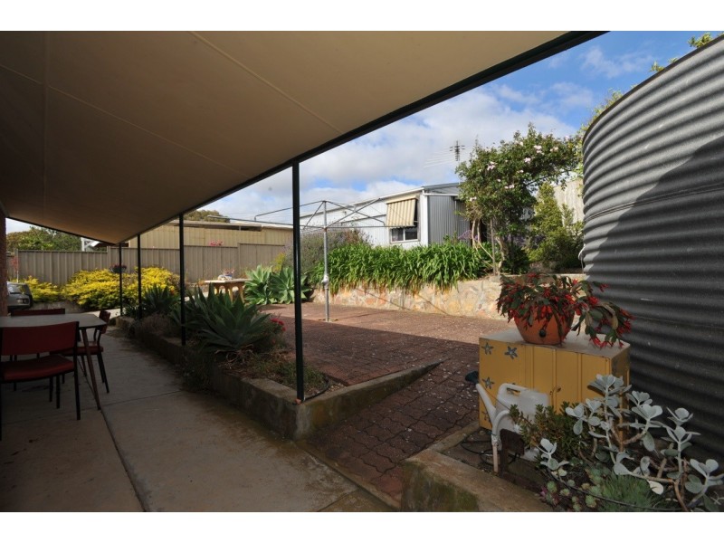 25 Hawthorn Avenue, Emu Bay SA 5223