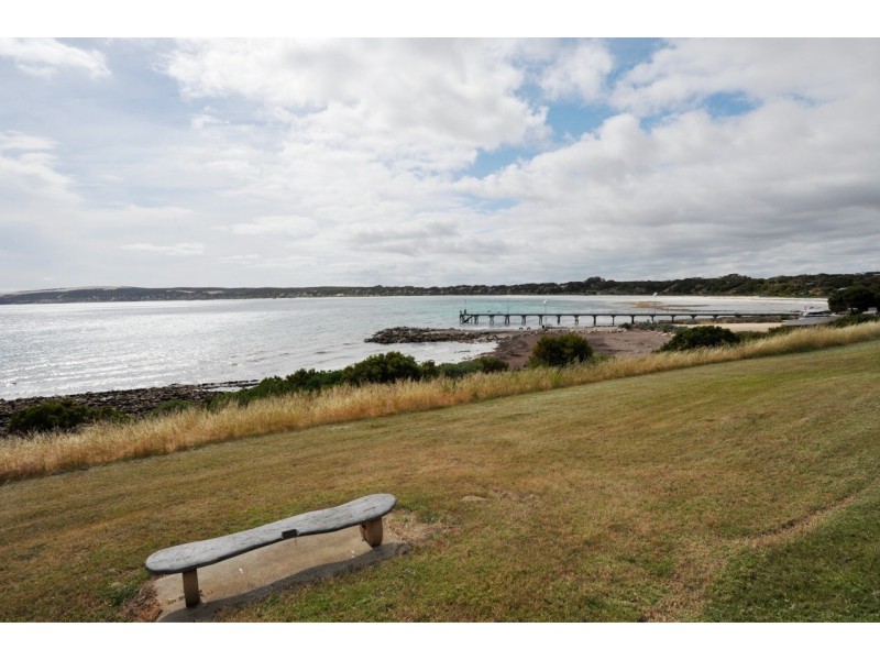 25 Hawthorn Avenue, Emu Bay SA 5223