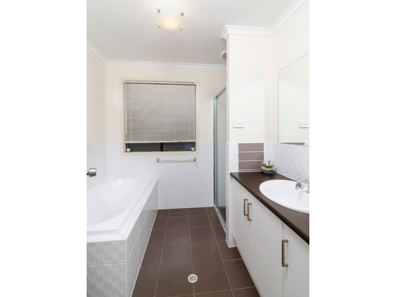 2A Queen Street, Mount Barker SA 5251